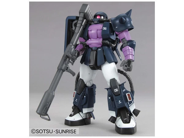 MG 1/100 ZAKU II BLACK TRI-STAR VER. 2.0 3 MG 1/100 ZAKU II BLACK TRI-STAR VER. 2.0 – Image 3